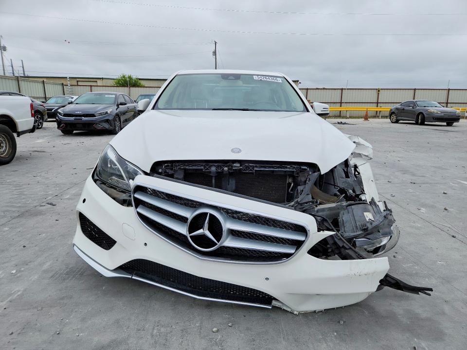 Продажа на аукционе авто 2016 Mercedes-benz E, vin: WDDHF5KBXGB222840, номер лота: 54264366