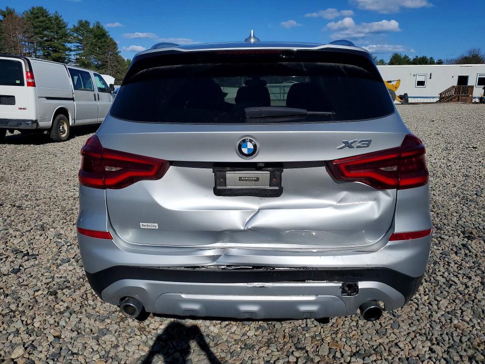 52215436 :رقم المزاد ، 5UXTR9C52JLC73067 vin ، 2018 Bmw X3 مزاد بيع