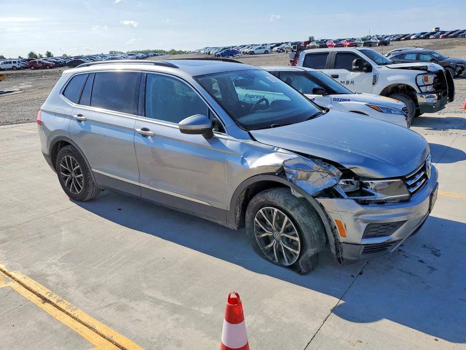 Продажа на аукционе авто 2020 Volkswagen Tiguan, vin: 3VV3B7AX0LM059399, номер лота: 51038876