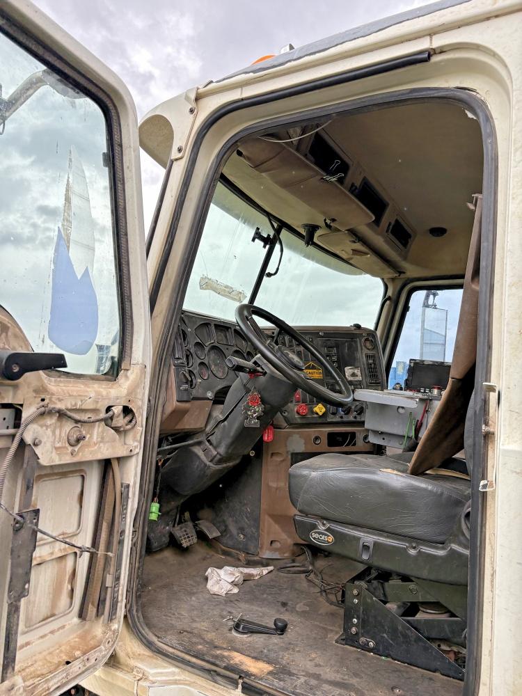 Aukcja sprzedaży 2008 Mack 700, vin: 1M2AX04C08M003310, numer aukcji: 49394806