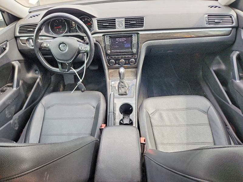 54162736 :رقم المزاد ، 1VWGT7A31HC083582 vin ، 2017 Volkswagen Passat مزاد بيع