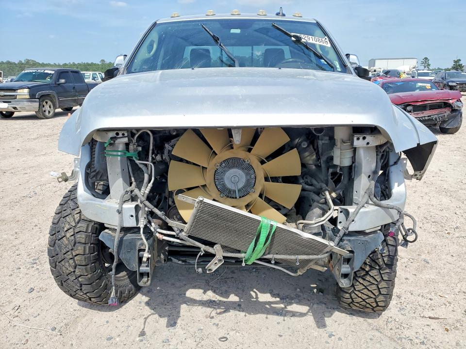 52910886 :رقم المزاد ، 3C6UR5GL3HG610378 vin ، 2017 Ram 2500 مزاد بيع