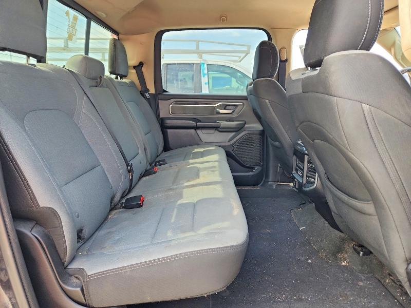 55587836 :رقم المزاد ، 1C6SRFFT7KN849672 vin ، 2019 Ram 1500 مزاد بيع