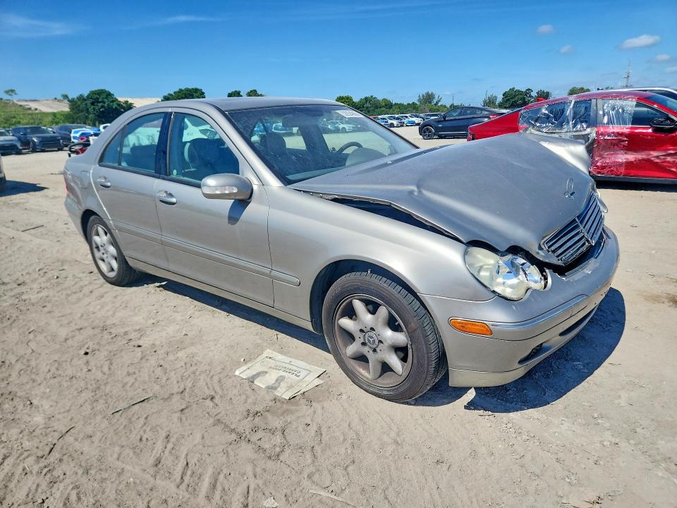 Продаж на аукціоні авто 2004 Mercedes-benz C, vin: WDBRF61J14E016103, номер лоту: 52934866