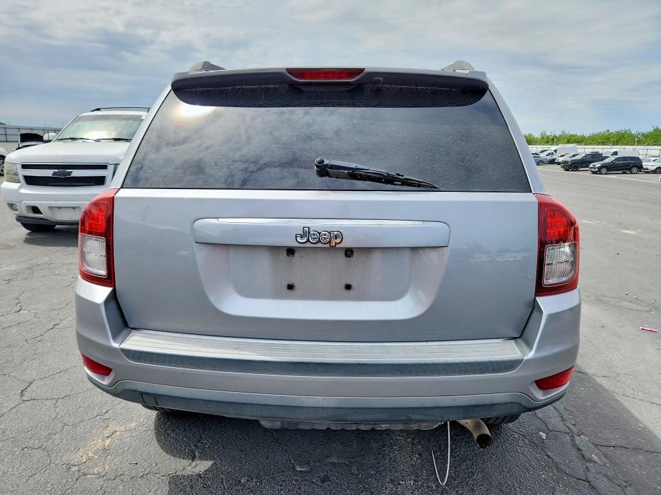 52451346 :رقم المزاد ، 1C4NJCBA2FD386321 vin ، 2015 Jeep Compass مزاد بيع