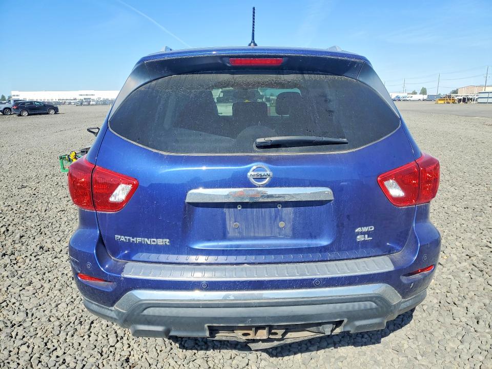 53231126 :رقم المزاد ، 5N1DR2MM9HC900322 vin ، 2017 Nissan Pathfinder مزاد بيع