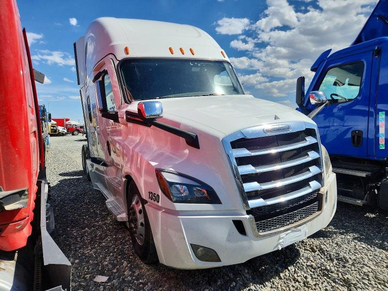 52525736 :رقم المزاد ، 3AKJHHDR1MSMA6399 vin ، 2021 Freightliner Cascadia 126 مزاد بيع