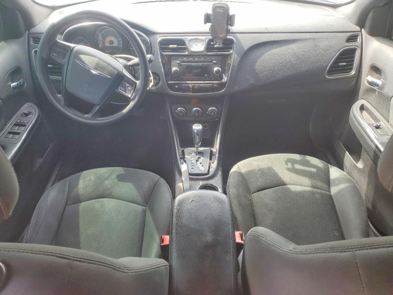52251556 :رقم المزاد ، 1C3CCBAB7CN167306 vin ، 2012 Chrysler 200 مزاد بيع