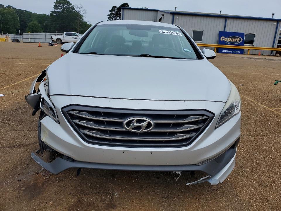 2015 Hyundai Sonata მანქანა იყიდება აუქციონზე, vin: 5NPE34AF7FH104763, აუქციონის ნომერი: 52553426