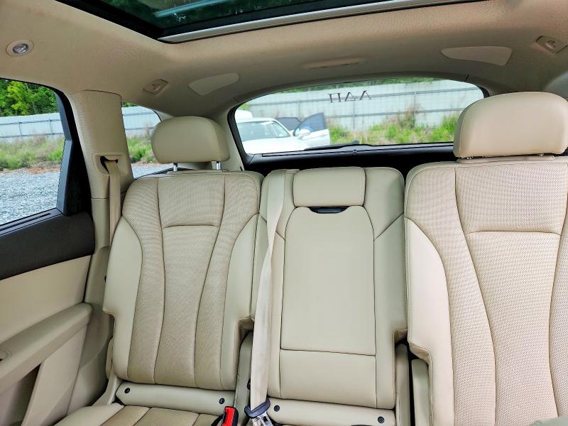 Продажа на аукционе авто 2017 Audi Q7, vin: WA1LAAF72HD008135, номер лота: 53261926
