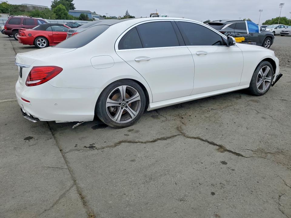 2019 Mercedes-benz E მანქანა იყიდება აუქციონზე, vin: WDDZF4JB8KA506501, აუქციონის ნომერი: 53256356