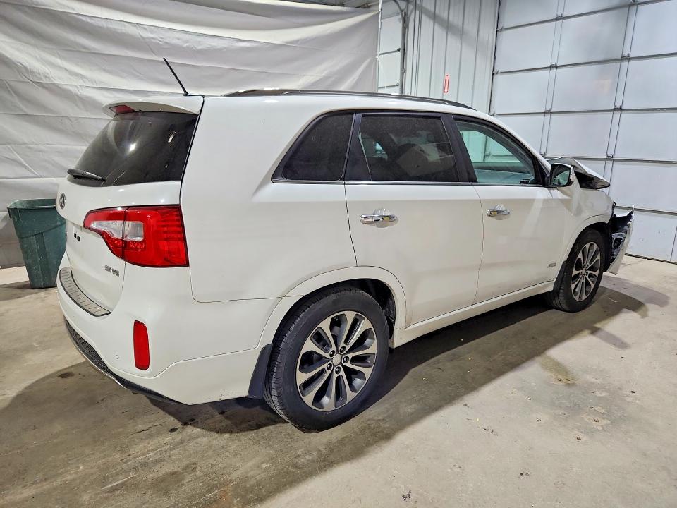 2015 Kia Sorento მანქანა იყიდება აუქციონზე, vin: 5XYKWDA73FG621097, აუქციონის ნომერი: 54107726