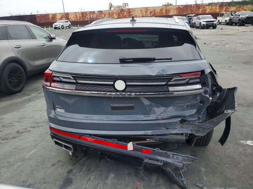 Продажа на аукционе авто 2024 Volkswagen Atlas Cross Sport, vin: 1V2AE2CA6RC262928, номер лота: 51979526