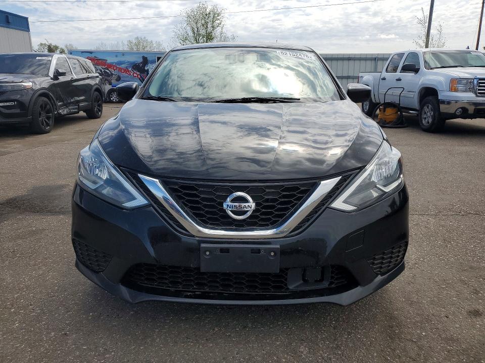 2018 Nissan Sentra მანქანა იყიდება აუქციონზე, vin: 3N1AB7AP5JY323263, აუქციონის ნომერი: 52152476