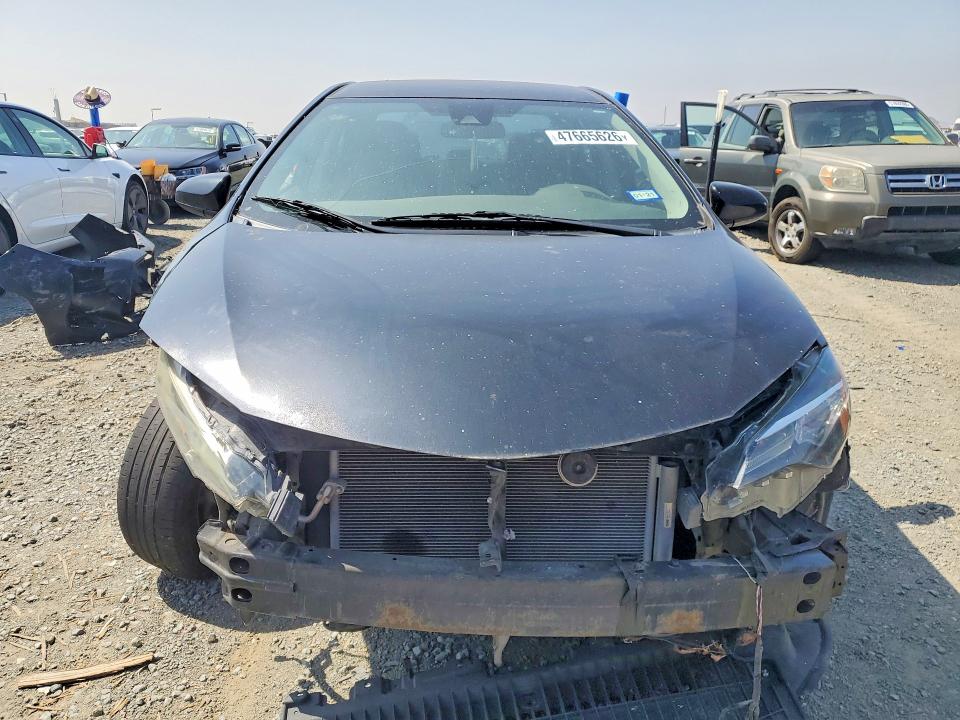 Продажа на аукционе авто 2018 Toyota Corolla, vin: 5YFBURHEXJP833569, номер лота: 47665626