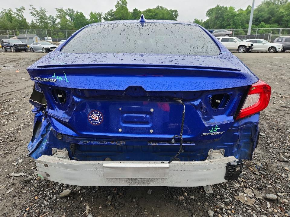 Продажа на аукционе авто 2018 Honda Accord, vin: 1HGCV1F38JA210395, номер лота: 54593986