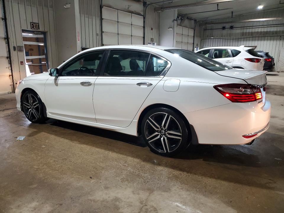 53545806 :رقم المزاد ، 1HGCR2F52HA094214 vin ، 2017 Honda Accord مزاد بيع
