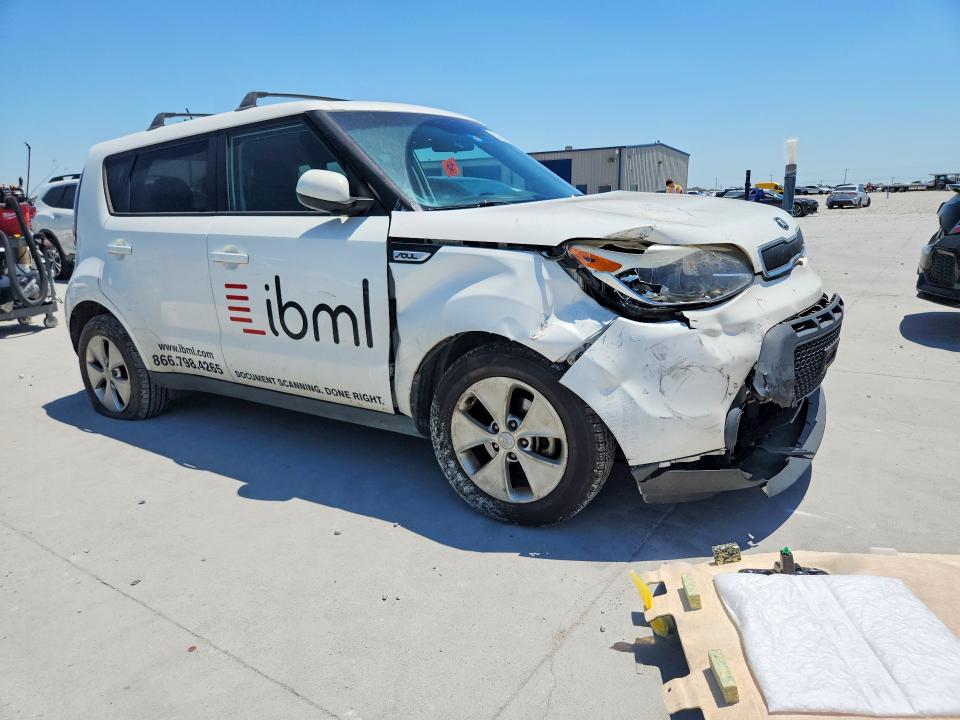 Продаж на аукціоні авто 2015 Kia Soul, vin: KNDJN2A28F7175372, номер лоту: 53526026