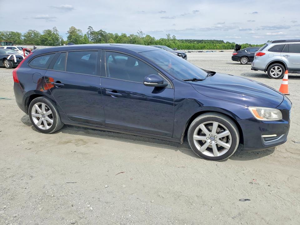 2017 Volvo V60 მანქანა იყიდება აუქციონზე, vin: YV140MEJ3H1345422, აუქციონის ნომერი: 52710586