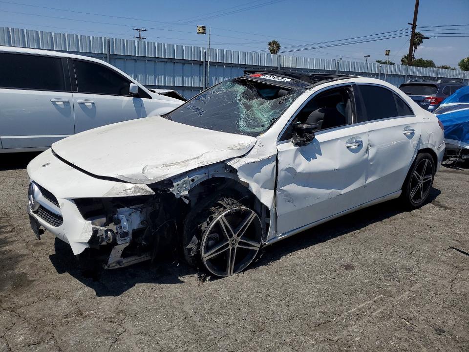 2022 Mercedes-benz A მანქანა იყიდება აუქციონზე, vin: W1K3G4EB4NJ325882, აუქციონის ნომერი: 54710556