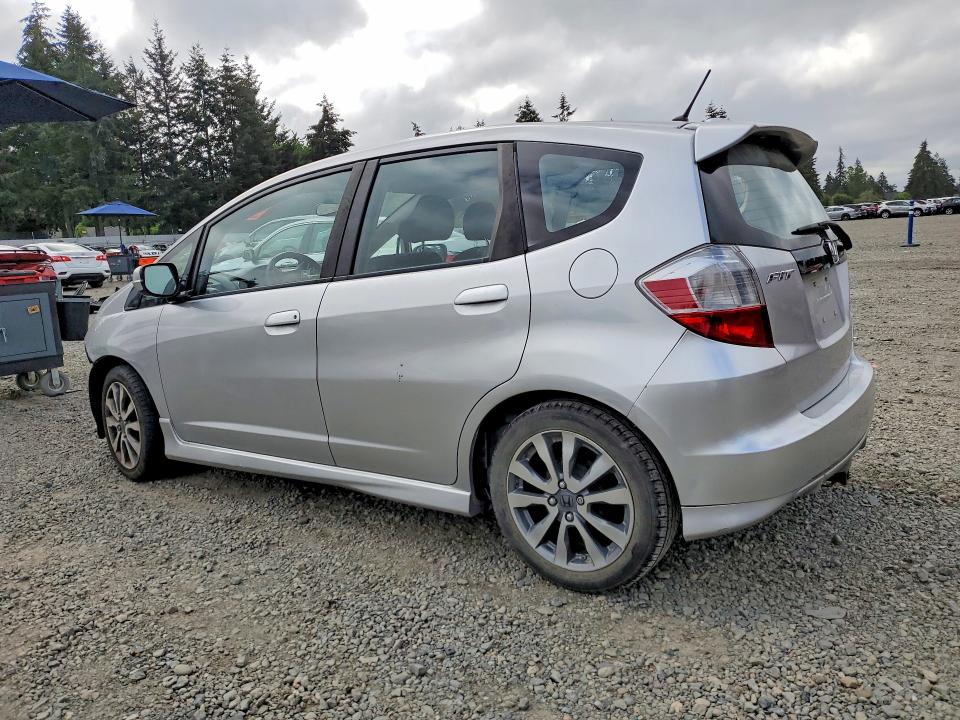 54163536 :رقم المزاد ، JHMGE8H59DC014660 vin ، 2013 Honda Fit مزاد بيع