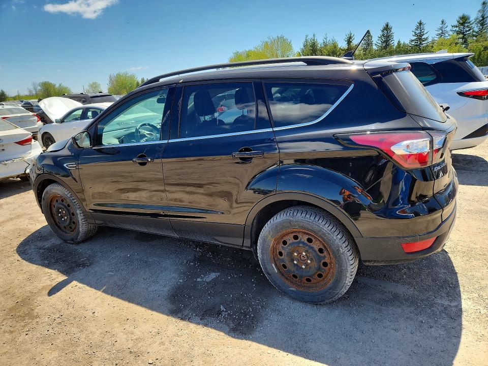 54132326 :رقم المزاد ، 1FMCU9GD9JUA76370 vin ، 2018 Ford Escape مزاد بيع