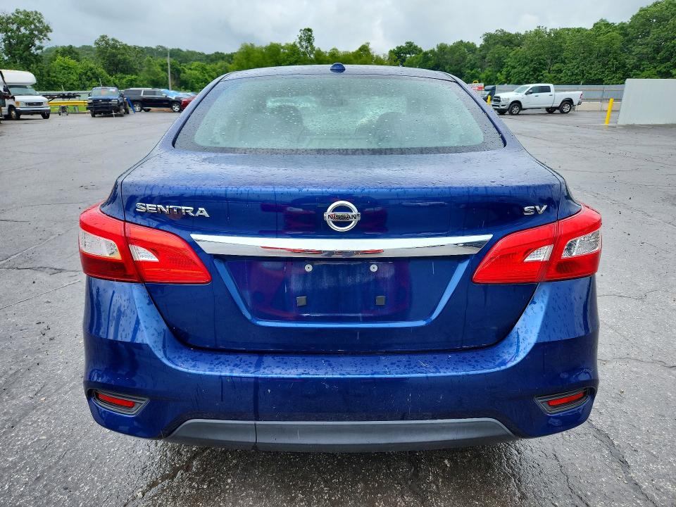 54273796 :رقم المزاد ، 3N1AB7AP1JY272621 vin ، 2018 Nissan Sentra مزاد بيع