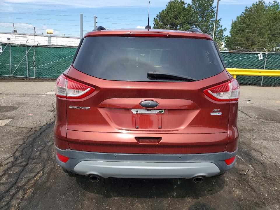 2014 Ford Escape მანქანა იყიდება აუქციონზე, vin: 1FMCU9G99EUA13237, აუქციონის ნომერი: 53949246
