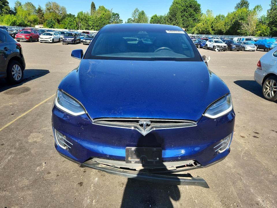 Продажа на аукционе авто 2018 Tesla Model X, vin: 5YJXCDE22JF089595, номер лота: 54809586