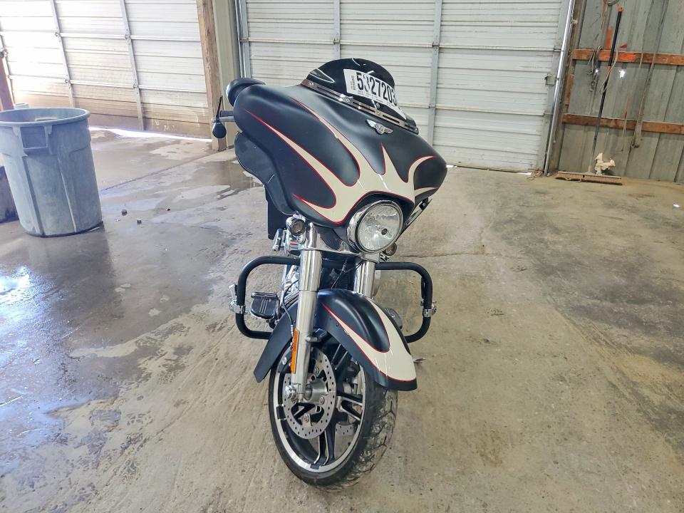 Продажа на аукционе авто 2011 Harley-davidson Flhx, vin: 1HD1KBM17BB674679, номер лота: 53272036
