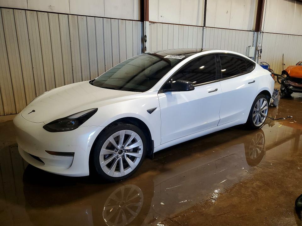 2022 Tesla Model 3 მანქანა იყიდება აუქციონზე, vin: 5YJ3E1EB9NF112903, აუქციონის ნომერი: 53265266