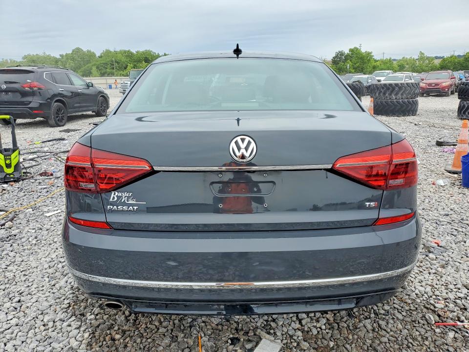 52203086 :رقم المزاد ، 1VWDT7A31HC032439 vin ، 2017 Volkswagen Passat مزاد بيع