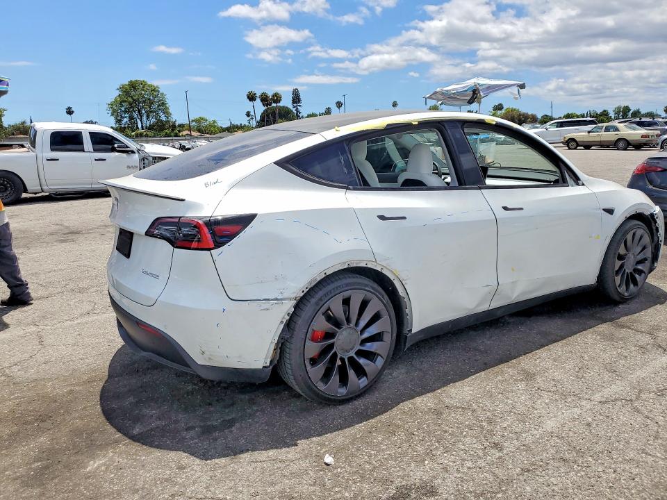 Продажа на аукционе авто 2021 Tesla Model Y, vin: 5YJYGDEF5MF121679, номер лота: 53995036