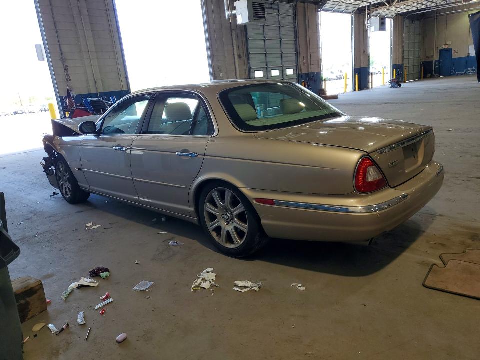 2004 Jaguar Xj8 მანქანა იყიდება აუქციონზე, vin: SAJWA71C74SG29780, აუქციონის ნომერი: 52430766