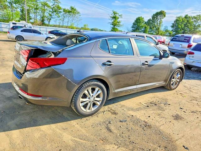 2013 Kia Optima მანქანა იყიდება აუქციონზე, vin: 5XXGN4A71DG187773, აუქციონის ნომერი: 53438416