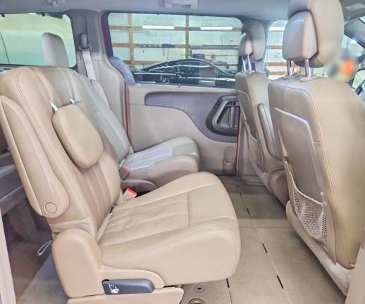 Продажа на аукционе авто 2015 Chrysler Town & Country, vin: 2C4RC1BG8FR578666, номер лота: 51805916