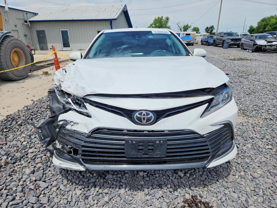 Продаж на аукціоні авто 2021 Toyota Camry, vin: 4T1C11AK5MU542964, номер лоту: 55369646
