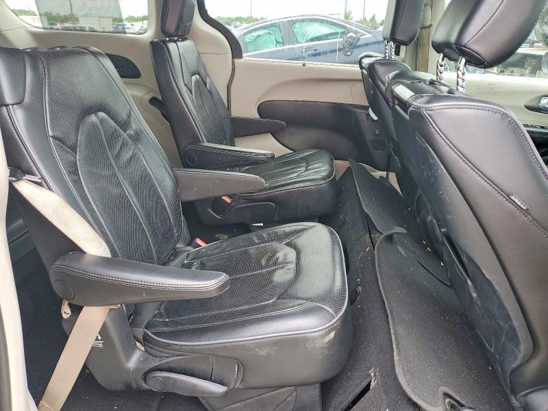 53579836 :رقم المزاد ، 2C4RC1GG1JR292255 vin ، 2018 Chrysler Pacifica مزاد بيع