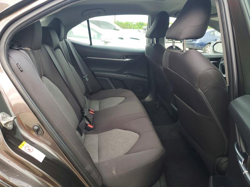 Auction sale of the 2018 Toyota Camry, vin: 4T1B11HK8JU110141, lot number: 53002786