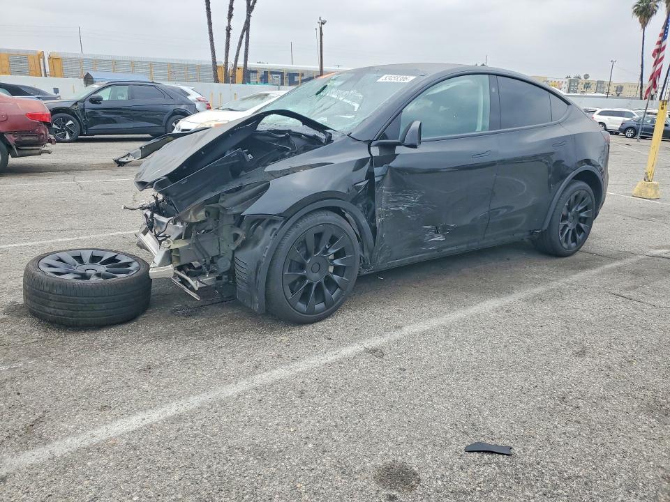 53458306 :رقم المزاد ، 7SAYGDED2RF020317 vin ، 2024 Tesla Model Y مزاد بيع
