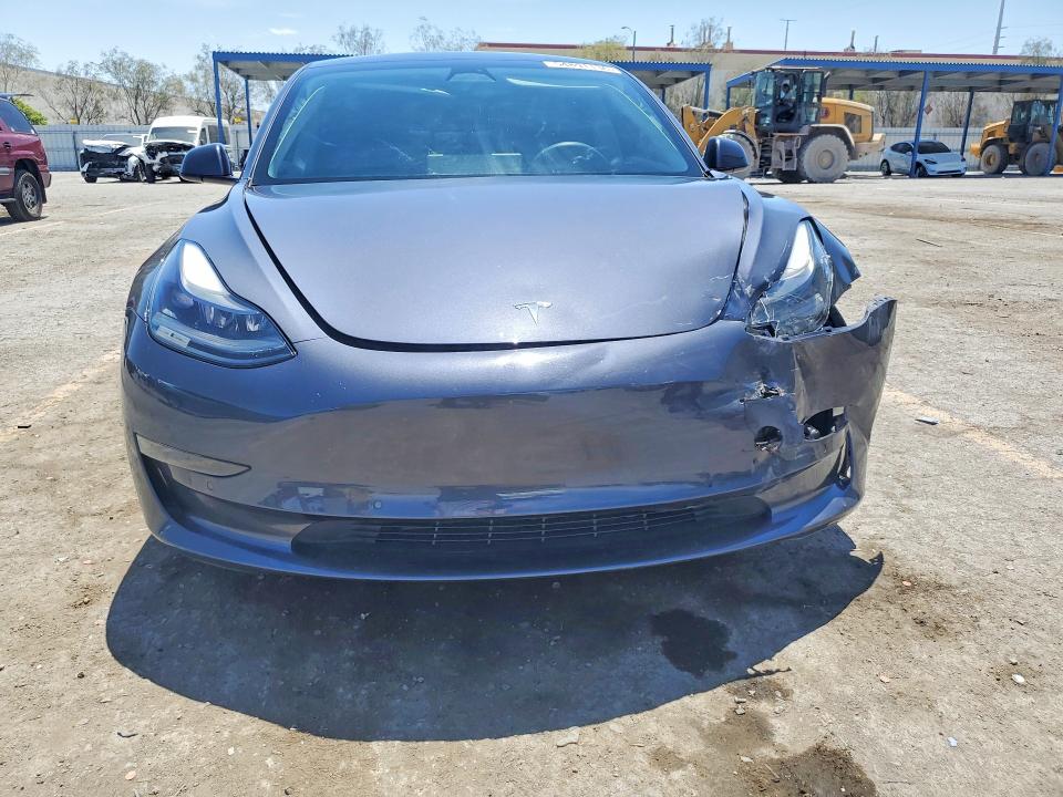 2022 Tesla Model 3 მანქანა იყიდება აუქციონზე, vin: 5YJ3E1EB6NF187526, აუქციონის ნომერი: 54891136