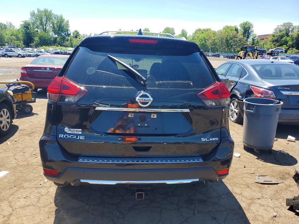 2017 Nissan Rogue მანქანა იყიდება აუქციონზე, vin: 5N1AT2MV8HC732945, აუქციონის ნომერი: 54586816