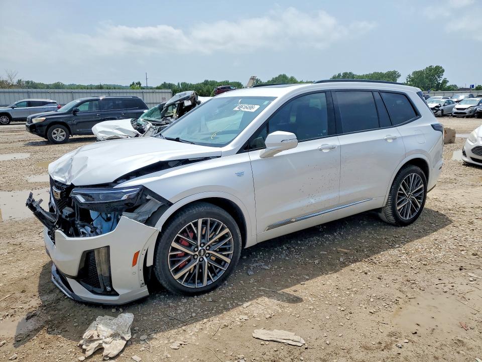 53616496 :رقم المزاد ، 1GYKPHRS8NZ165265 vin ، 2022 Cadillac Xt6 مزاد بيع