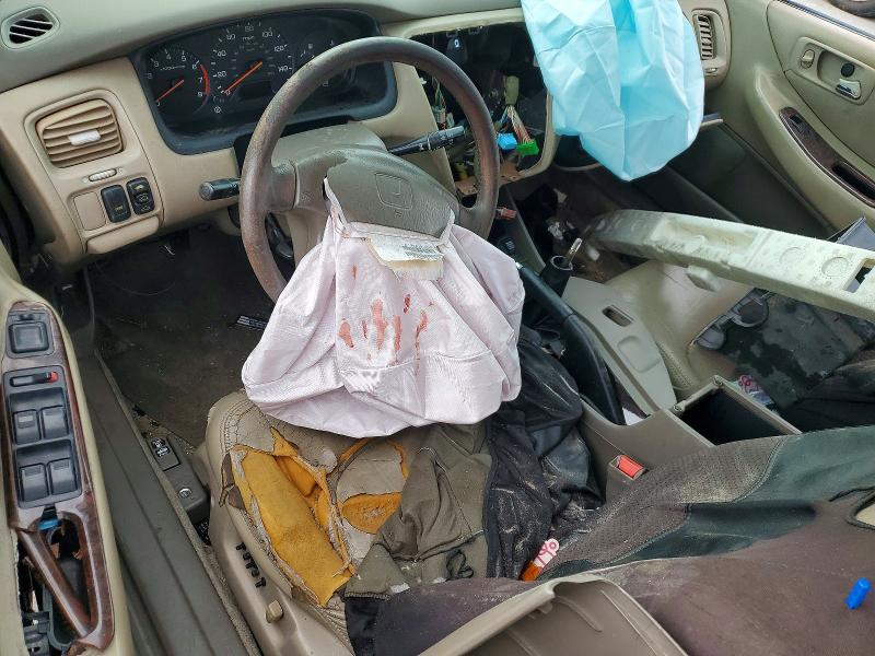 Продаж на аукціоні авто 1998 Honda Accord, vin: 1HGCG5559WA063189, номер лоту: 53162746