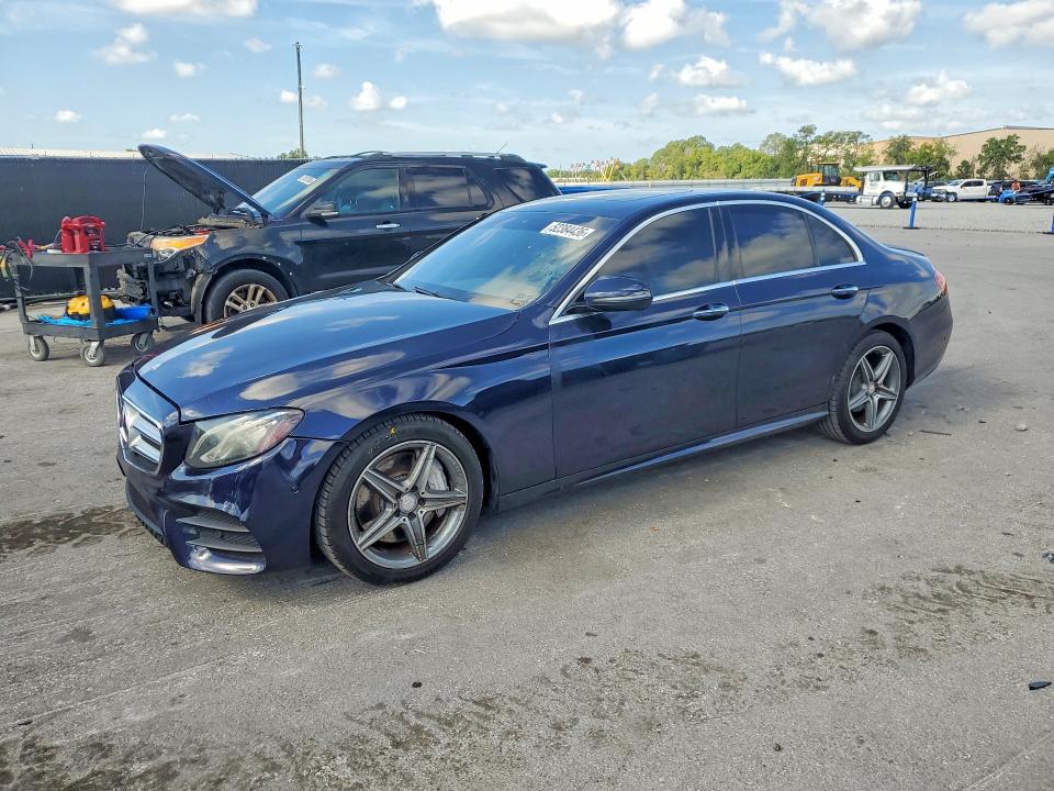 52384436 :رقم المزاد ، WDDZF4JB2HA042694 vin ، 2017 Mercedes-benz E مزاد بيع