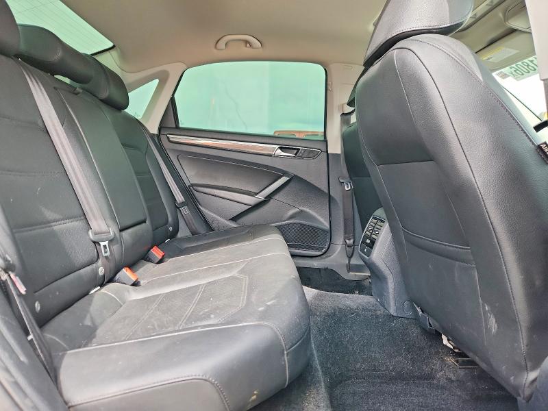 Продажа на аукционе авто 2017 Volkswagen Passat, vin: 1VWBT7A34HC017330, номер лота: 48711806