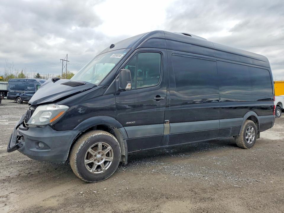 53098246 :رقم المزاد ، WDZPE8DC3FP152857 vin ، 2015 Mercedes-benz Sprinter مزاد بيع
