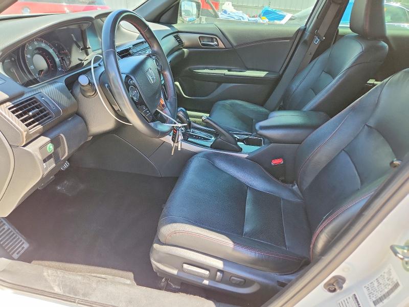 52561416 :رقم المزاد ، 1HGCR2F17HA150726 vin ، 2017 Honda Accord مزاد بيع