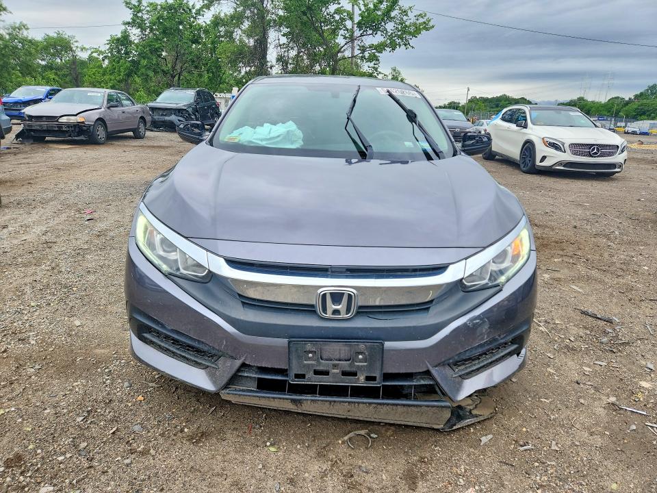 Продаж на аукціоні авто 2018 Honda Civic, vin: 2HGFC2F50JH568117, номер лоту: 54420266
