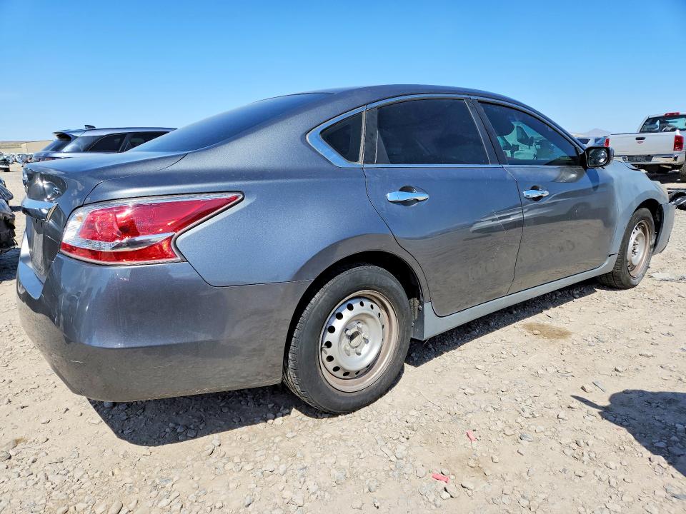 Продажа на аукционе авто 2015 Nissan Altima, vin: 1N4AL3AP7FN866563, номер лота: 52380196